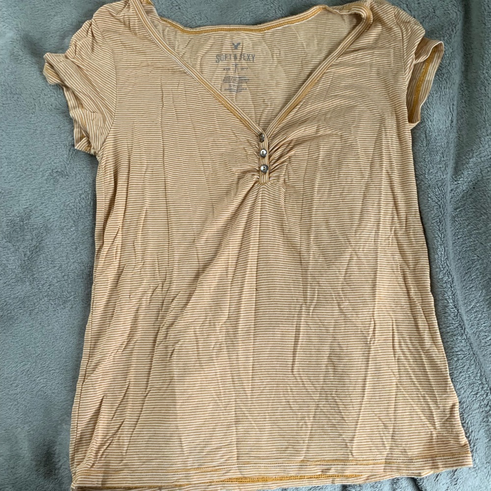 American Eagle shirt